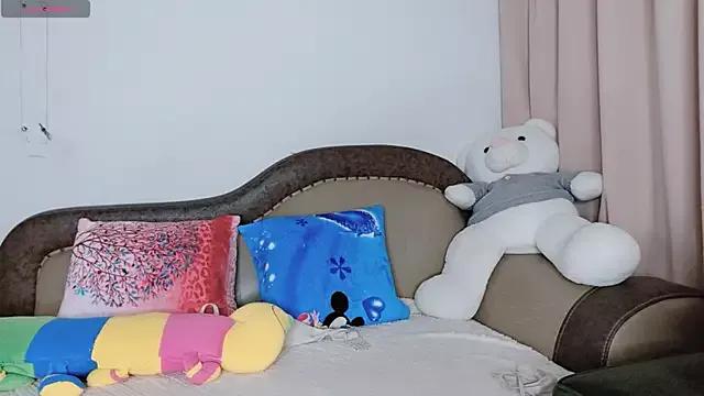 Cherry-0 from StripChat is Freechat