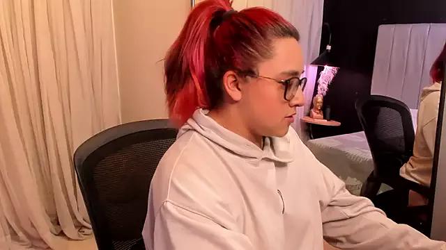 Cherry_blush_ from StripChat is Freechat