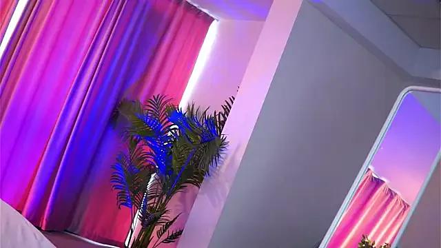 ChicaOra from StripChat