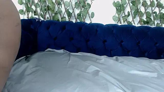Chikychiky21 from StripChat is Freechat