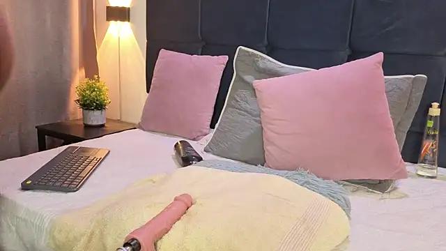 Girls: try live performances with matured performers, from dancing to quirks, in a variety of beautiful sex cams.
