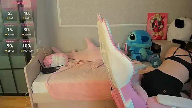 Chloe_your_Moyaz from StripChat is Freechat