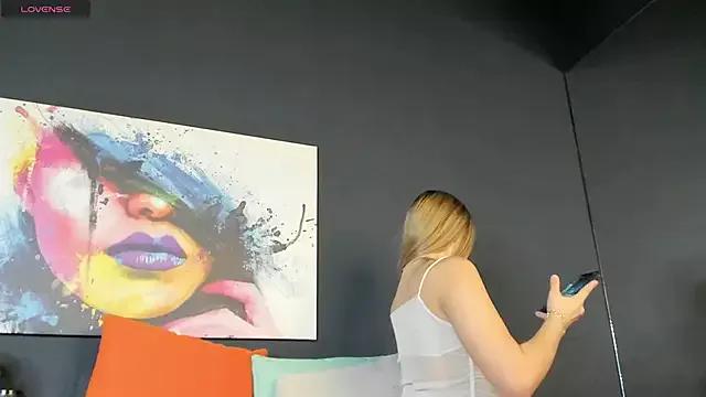 Girls: try live performances with matured performers, from dancing to quirks, in a variety of beautiful sex cams.