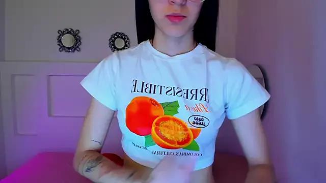 ChloeHil2 from StripChat is Freechat