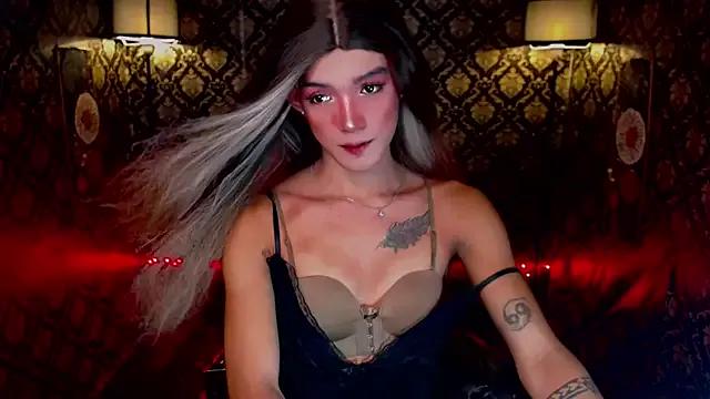 chloehotcummerxx from StripChat is Freechat
