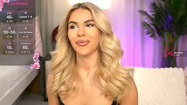 ChloeVelvet from StripChat is Freechat