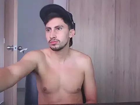 ChrisDamon from StripChat is Freechat