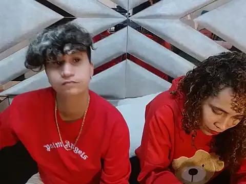 Cielo_and_Milan from StripChat is Freechat