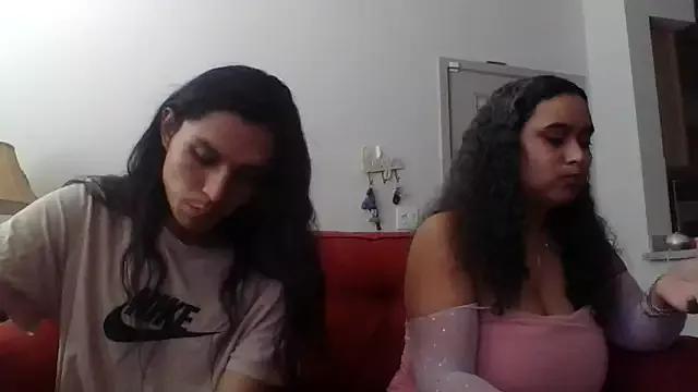 cinnaminnie from StripChat