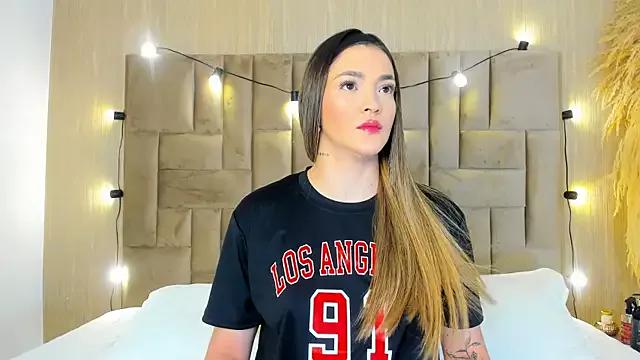 ClaradelMar from StripChat is Freechat