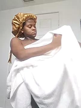 CocoaDoll22 from StripChat