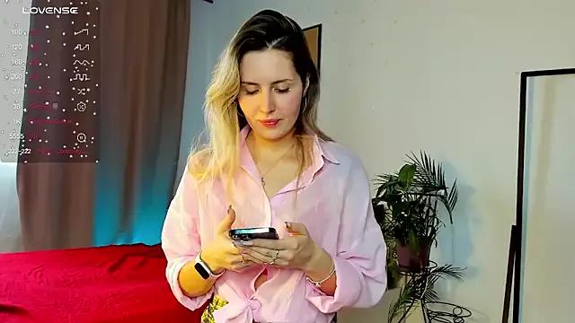 Girls: try live performances with matured performers, from dancing to quirks, in a variety of beautiful sex cams.