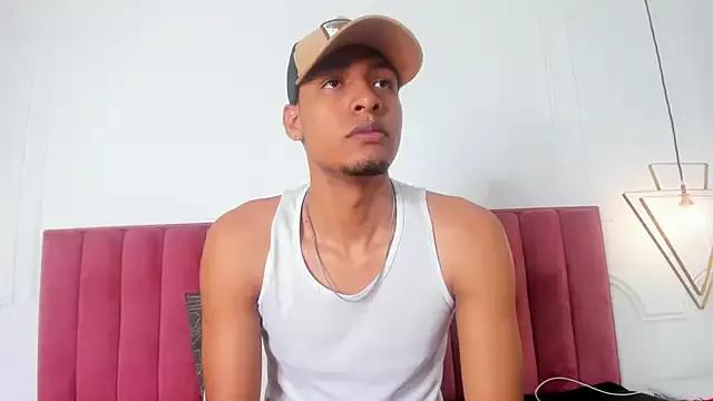 Connie_Luke from StripChat