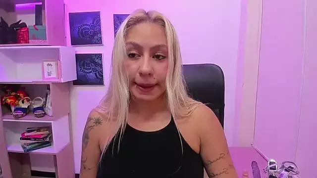 Girls: try live performances with matured performers, from dancing to quirks, in a variety of beautiful sex cams.