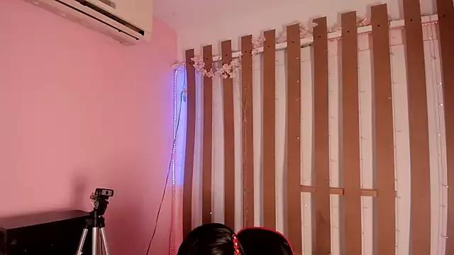 CookiesAndBoots from StripChat