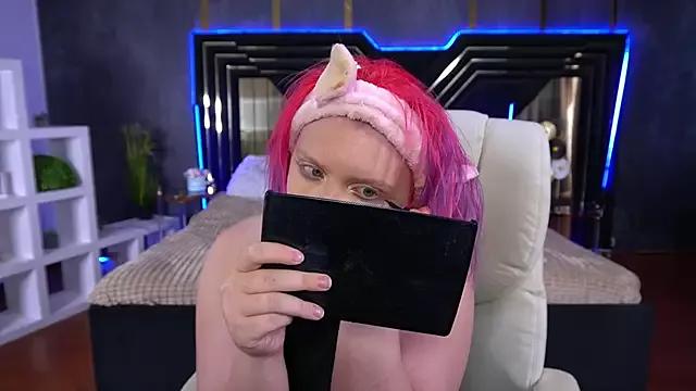 CoolTatis from StripChat