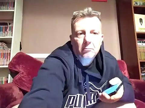 coppiapig2022 on StripChat 