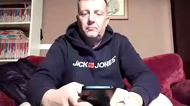coppiapig2022 on StripChat 