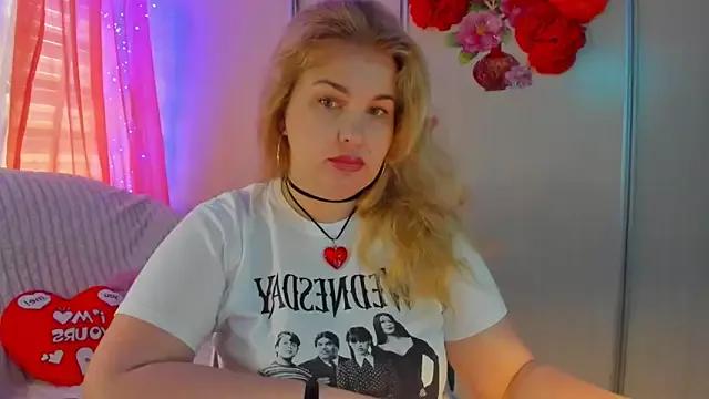 CoraSwon from StripChat is Freechat