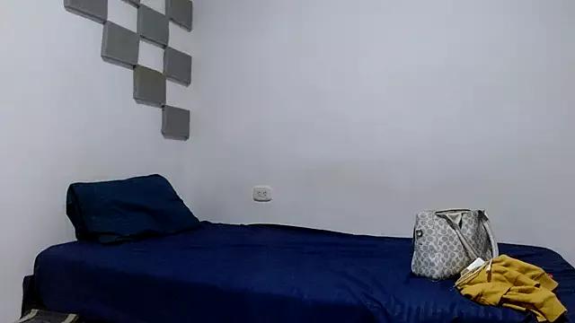 couples-hard-profond from StripChat is Freechat
