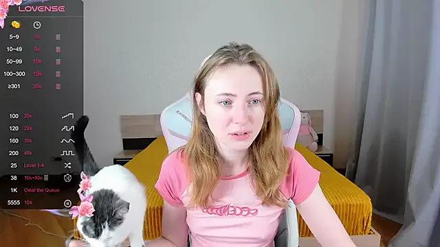 Cowell_Adelina from StripChat is Freechat