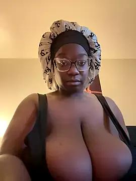 CreamedUpCutie from StripChat is Freechat