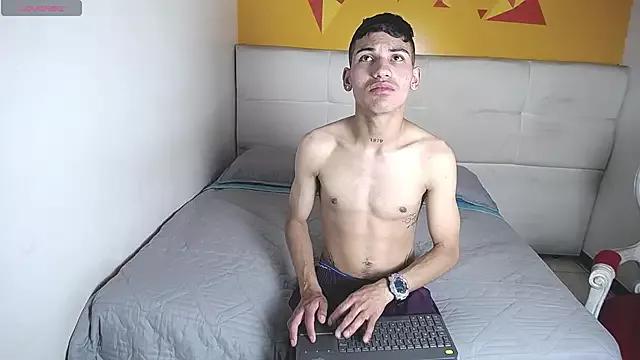 Photos of CristopherDeus from StripChat is Freechat