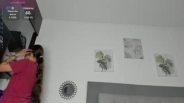 Girls: try live performances with matured performers, from dancing to quirks, in a variety of beautiful sex cams.