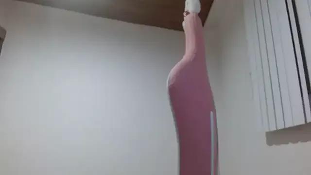 Crystal_Star_ from StripChat is Freechat