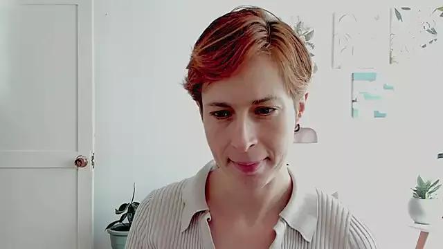 cuddlingbunny from StripChat is Freechat