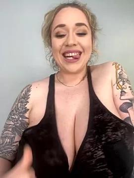 cumming_atyou from StripChat