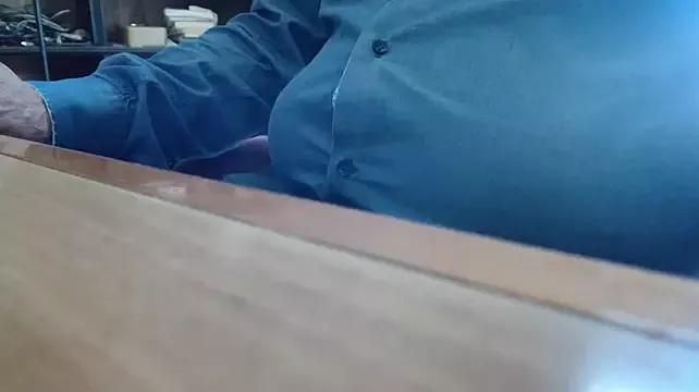 curcuro from StripChat