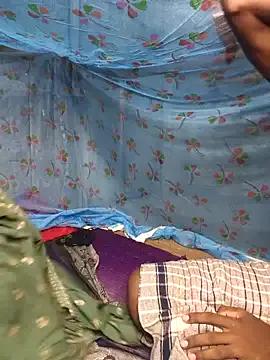 Cutesoma01 from StripChat is Freechat