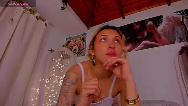 Photos of cuteweed420 from StripChat is Freechat