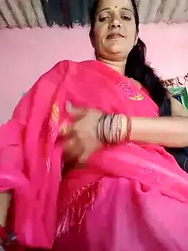 Cutreet from StripChat is Freechat