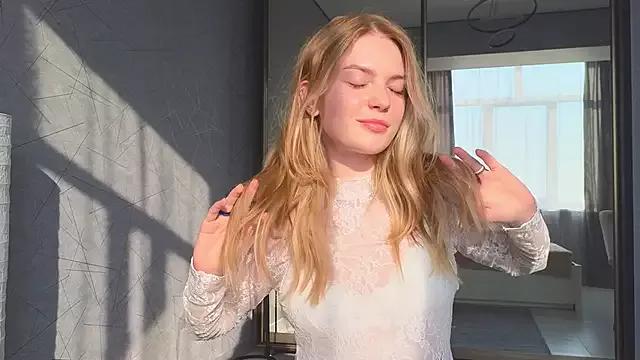 Cyberheart_ from StripChat is Freechat