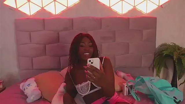 DaliaCruz from StripChat is Freechat