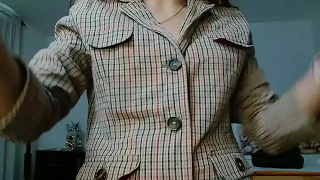 Dama_Scarlata18 from StripChat