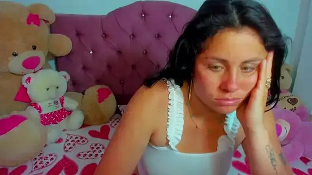 Dana_Jeins from StripChat