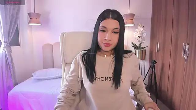 DANDARA_THOM from StripChat
