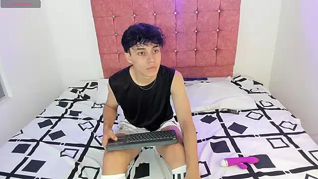 Dani_rivass from StripChat is Freechat