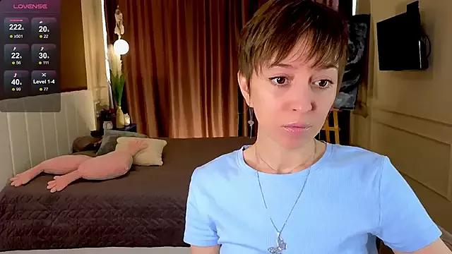 Girls: try live performances with matured performers, from dancing to quirks, in a variety of beautiful sex cams.