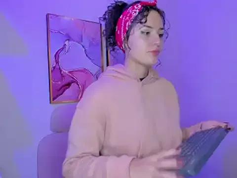 Dannaa_Lovs from StripChat is Freechat