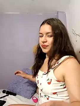 Danni_shy from StripChat is Freechat