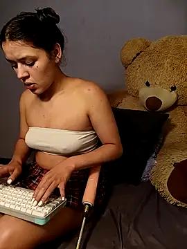 Danni_shy from StripChat