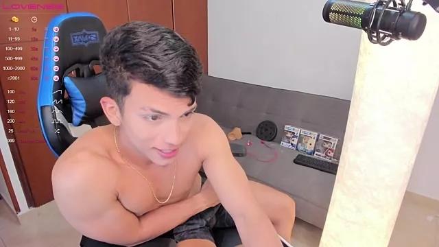 DannyMaximoff from StripChat