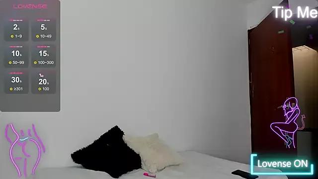 Girls: try live performances with matured performers, from dancing to quirks, in a variety of beautiful sex cams.