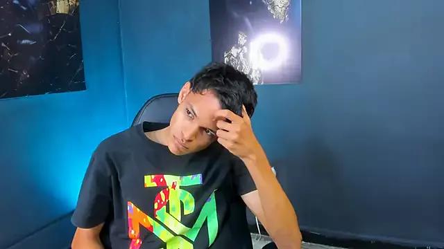 dave_beck from StripChat is Freechat