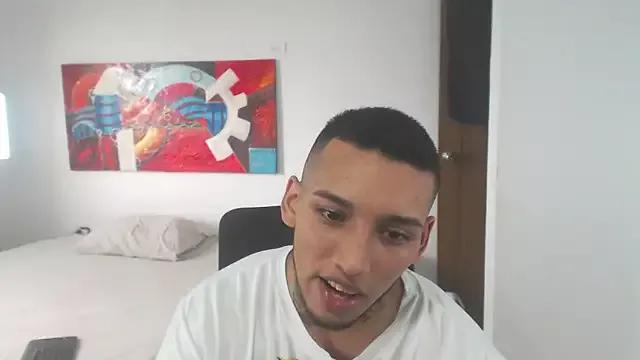 David_Adams2003 from StripChat is Freechat
