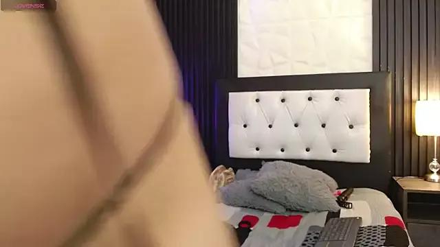 dayana_mendoza69 from StripChat